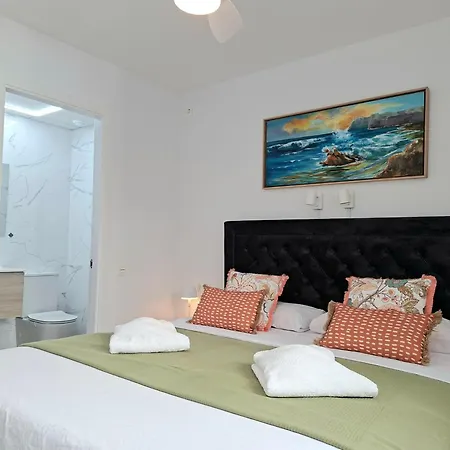 Апартаменти Penthouse-pool-jacuzzi-gym-sauna- Pmt41 Торрев'єха